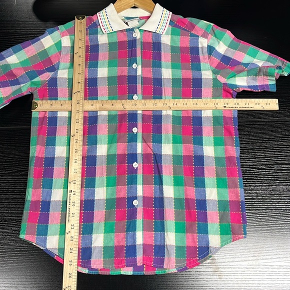 Koret Francisca Women’s Size Small Button up Dress Shirt Stripes Print Travel - Picture 2 of 11